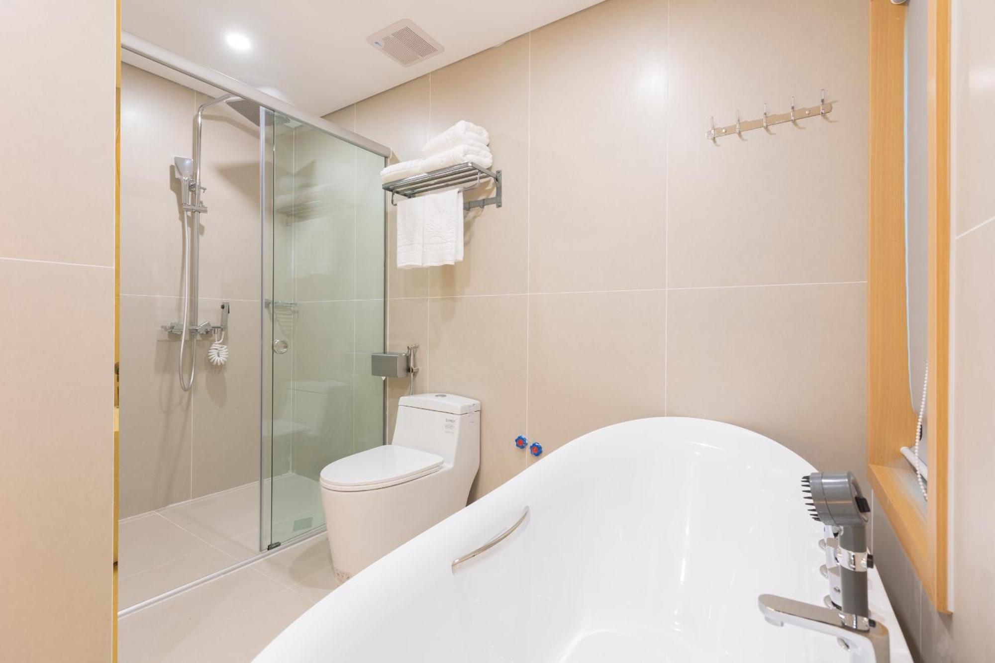 Sunshine Apartment Hotel Mong Cai Exterior foto